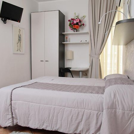 B&B Napoli Plebiscito Екстериор снимка