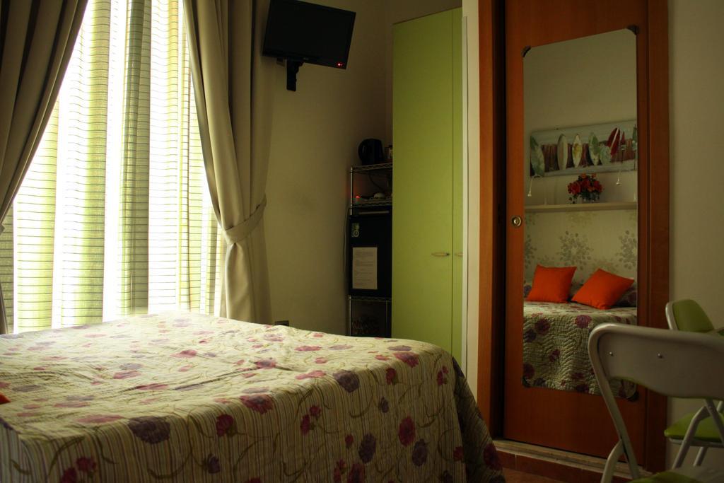 B&B Napoli Plebiscito Стая снимка