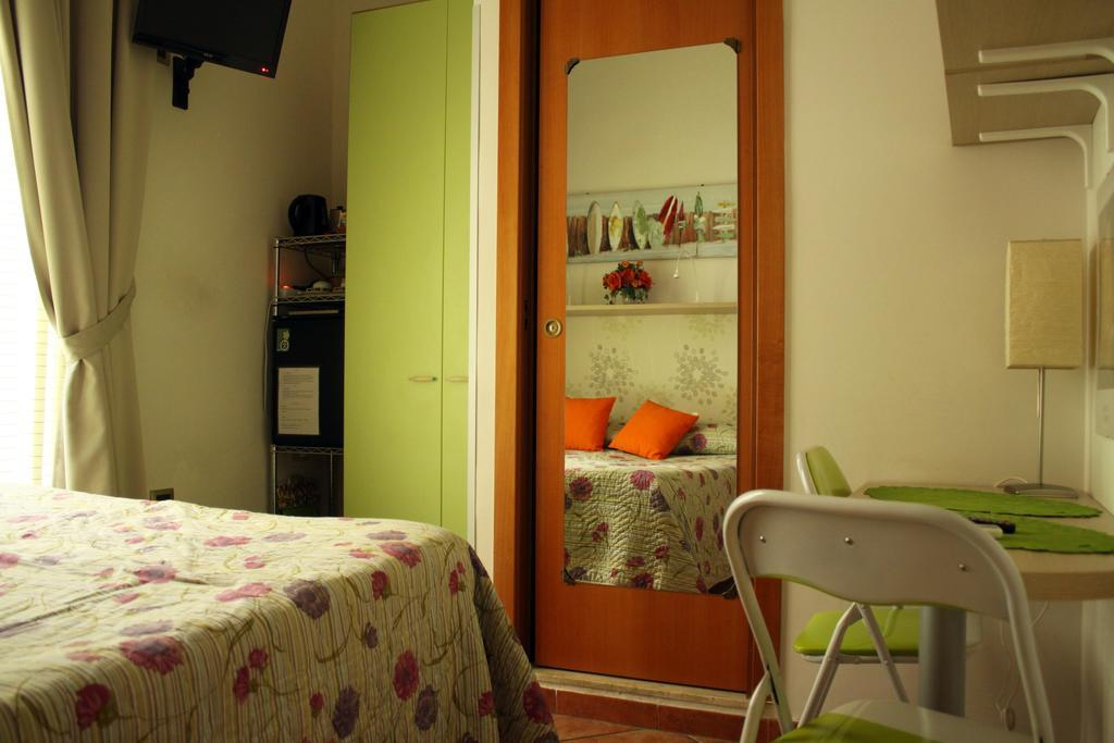 B&B Napoli Plebiscito Стая снимка