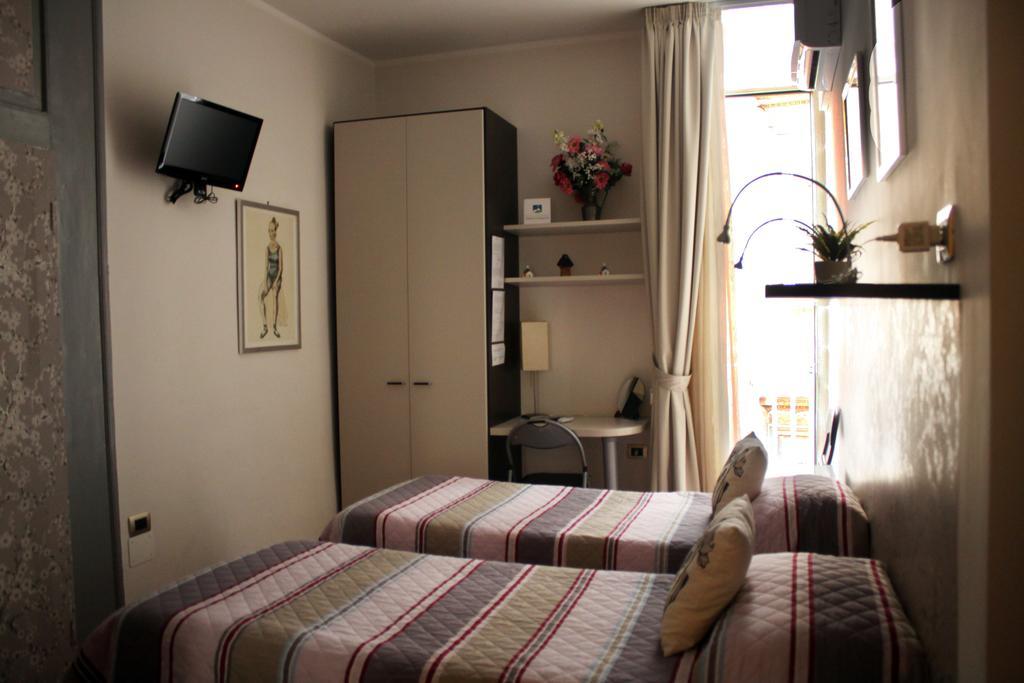 B&B Napoli Plebiscito Стая снимка